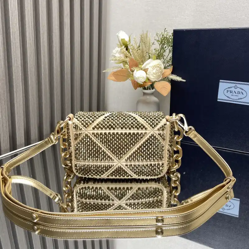 Pra*a bags 2406ya0087