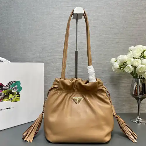 Pra*a bags 2406ya0102