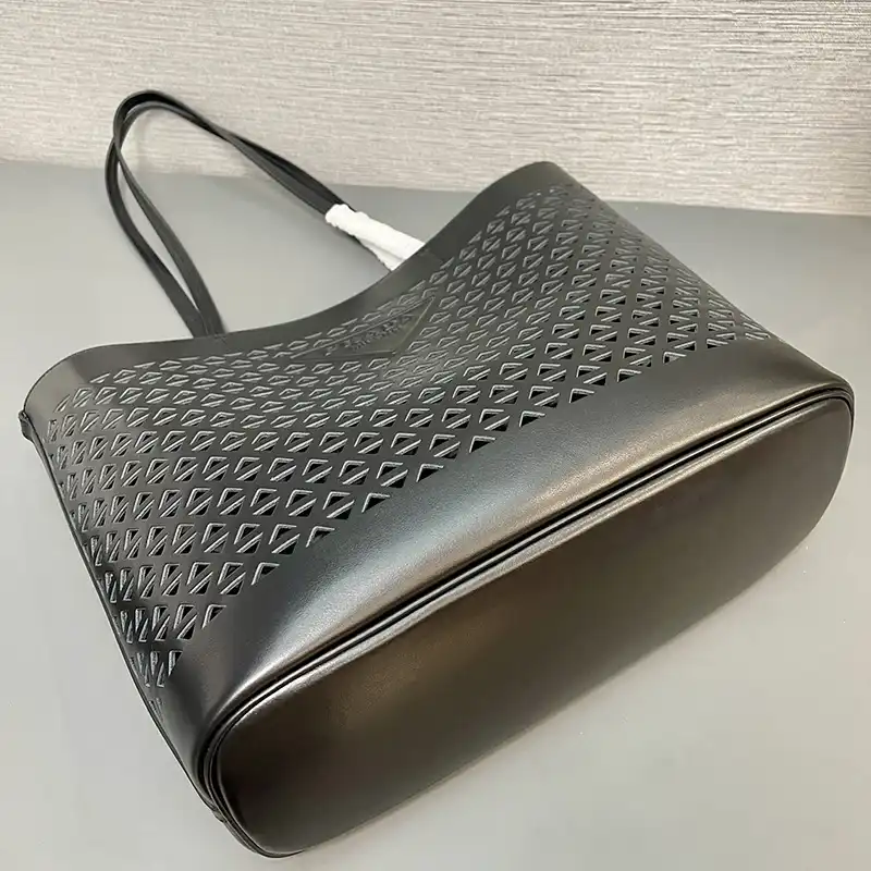 Pra*a bags 2406ya0168