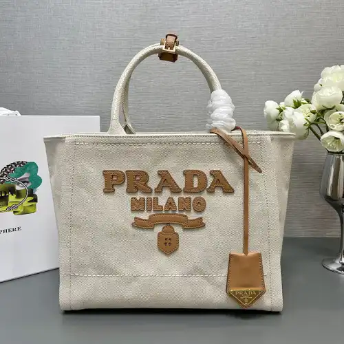 Pra*a bags 2407yz0071
