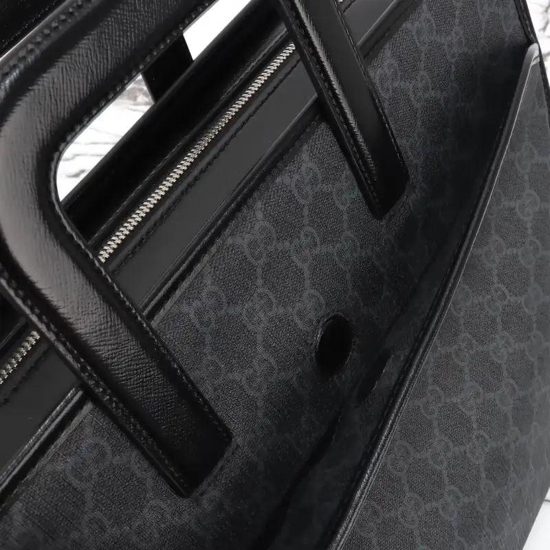 G*u*i bags 2407yz0100