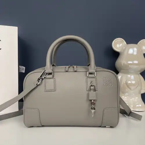 L0ew* bags 2408ya0222