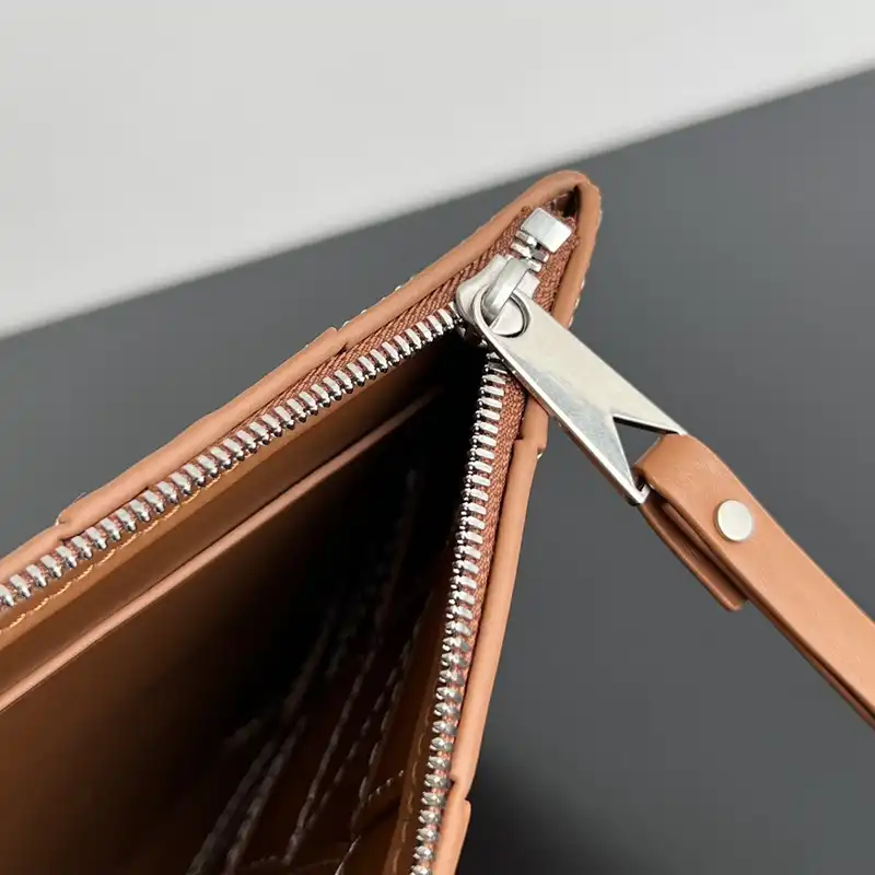 bo*te*ga Ve*ne*ta bags 2409sf0009