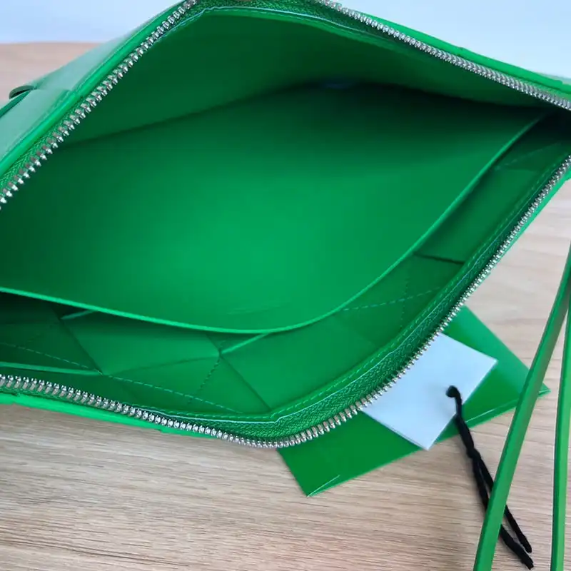 bo*te*ga Ve*ne*ta bags 2409sf0013