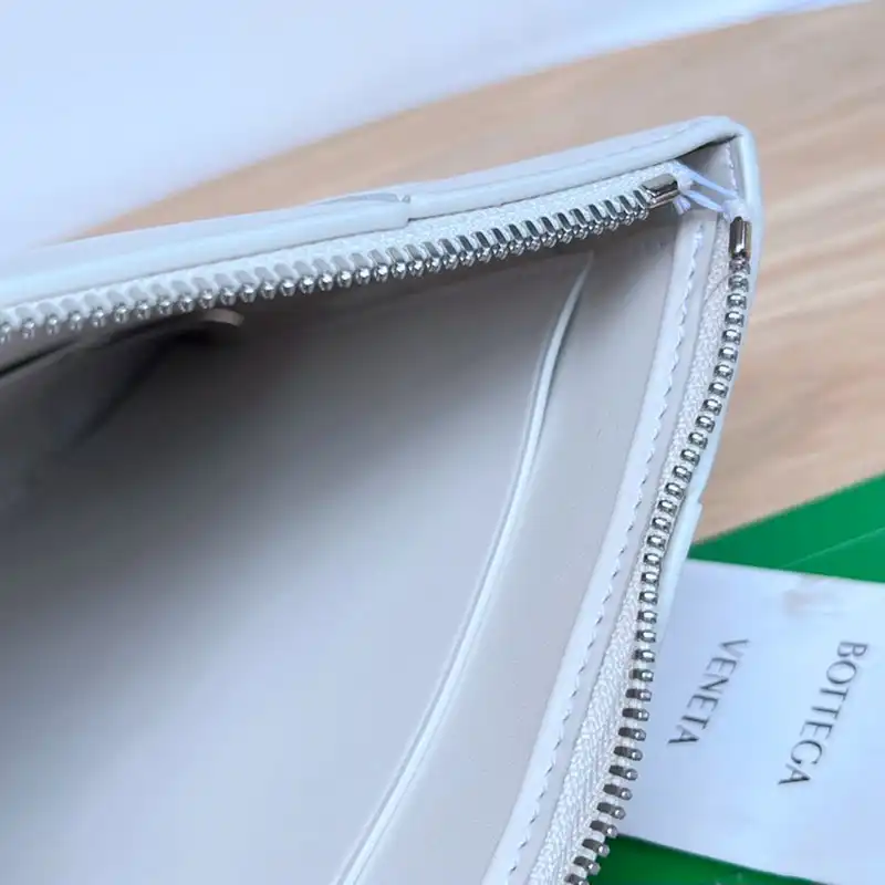 bo*te*ga Ve*ne*ta bags 2409sf0016