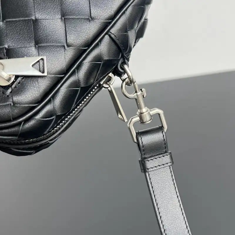 bo*te*ga Ve*ne*ta bags 2409sf0021