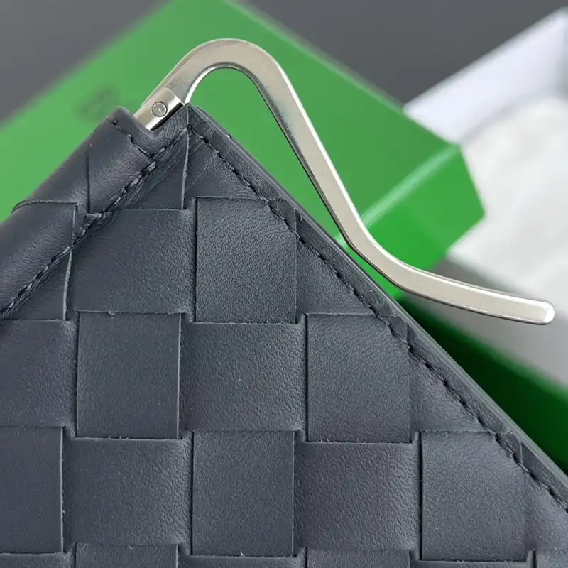 bo*te*ga Ve*ne*ta bags 2409sf0031