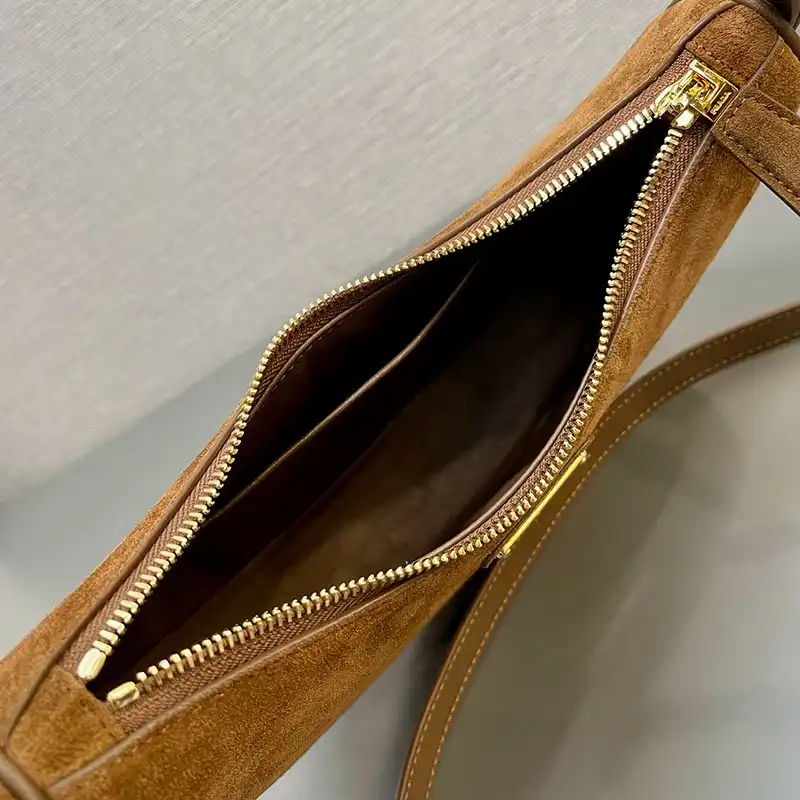 Pra*a bags 2409ya0019