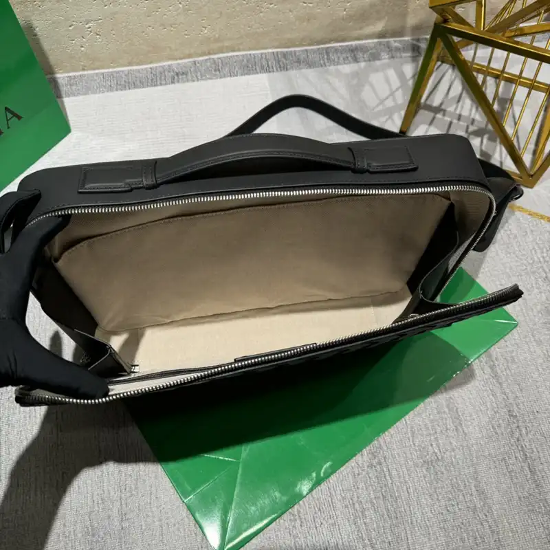 bo*te*ga Ve*ne*ta bags 2409ya0086