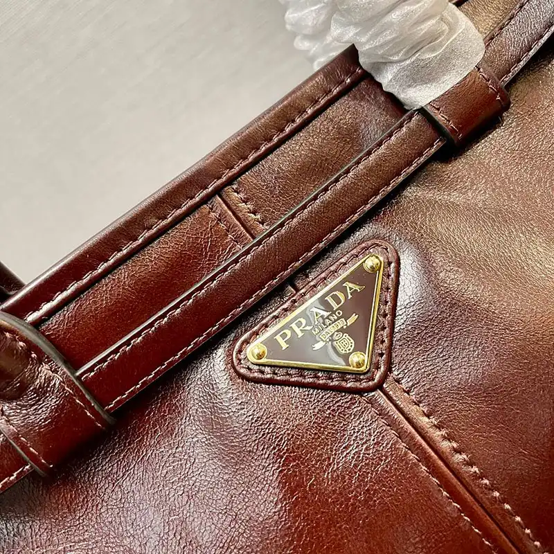 Pra*a bags 2409ya0106