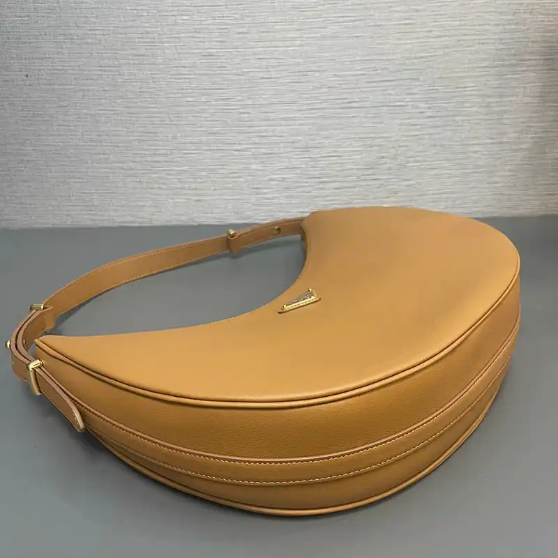 Pra*a bags 2409ya0108