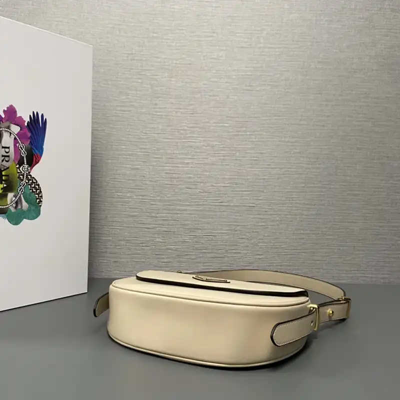 Pra*a bags 2409ya0132