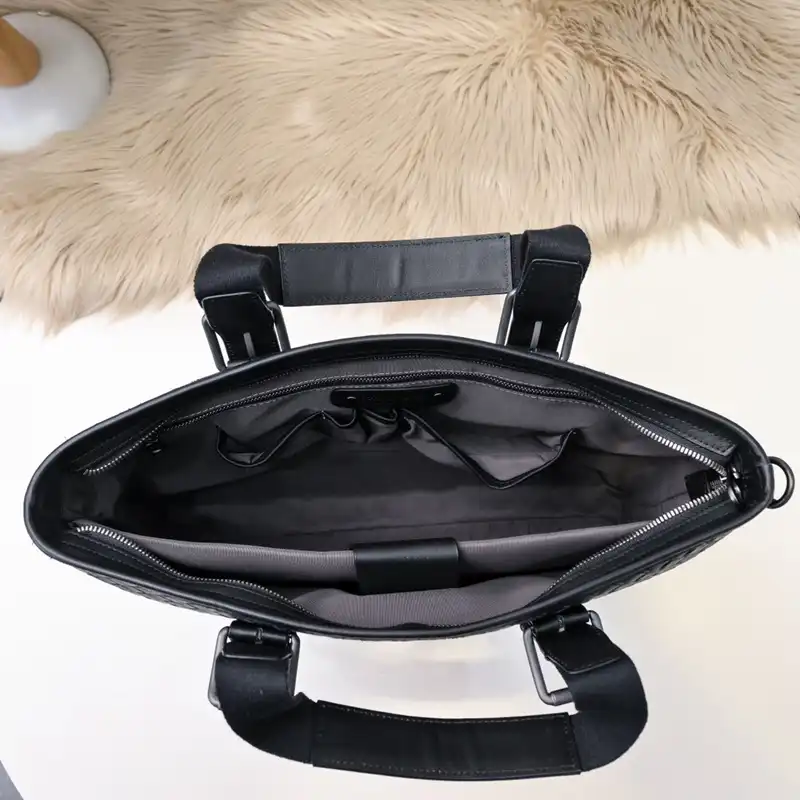 bo*te*ga Ve*ne*ta bags 2410ya0034