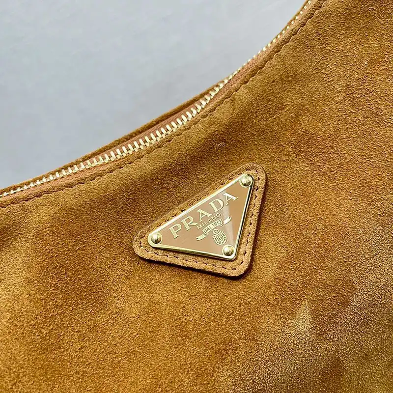 Pra*a bags 2410ya0091