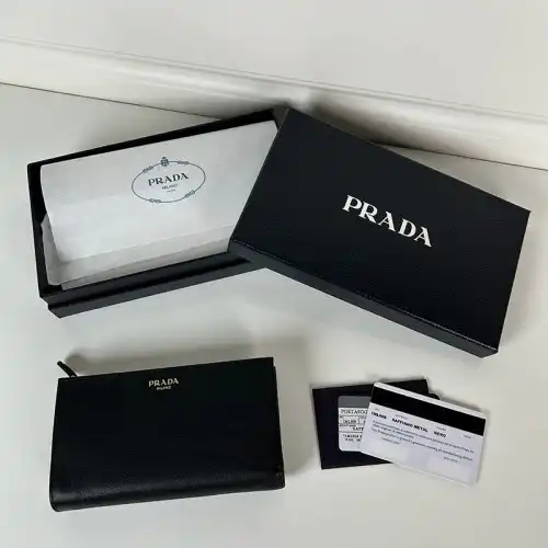 Pra*a bags 2411ya0011