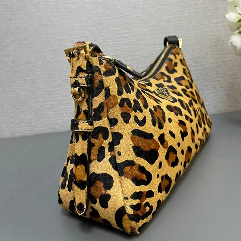 Pra*a bags 2411ya0017