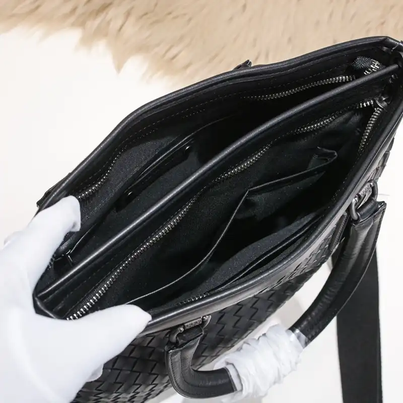 bo*te*ga Ve*ne*ta bags 2411ya0042