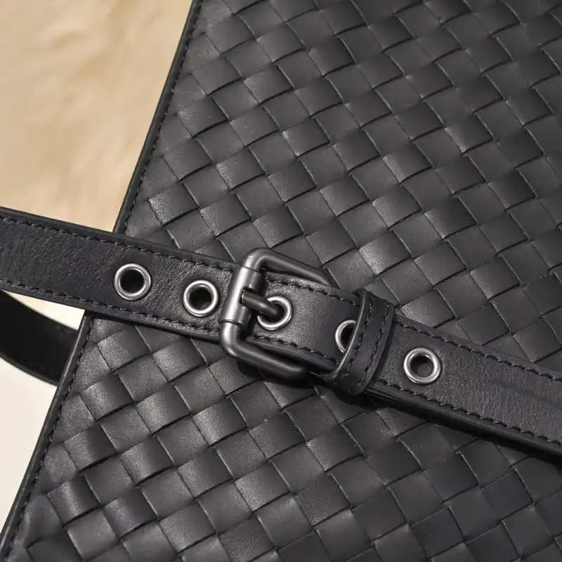 bo*te*ga Ve*ne*ta bags 2411ya0045