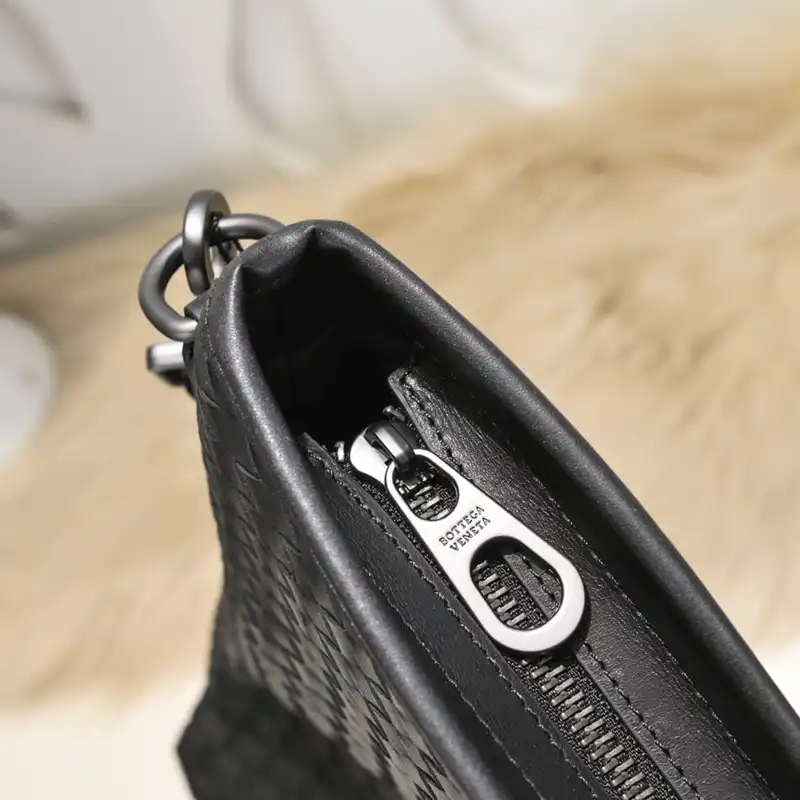 bo*te*ga Ve*ne*ta bags 2411ya0046