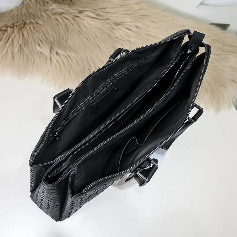 bo*te*ga Ve*ne*ta bags 2411ya0047