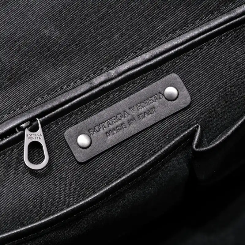 bo*te*ga Ve*ne*ta bags 2411ya0049