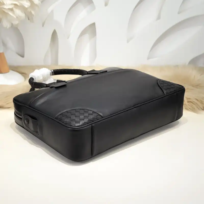 bo*te*ga Ve*ne*ta bags 2411ya0057