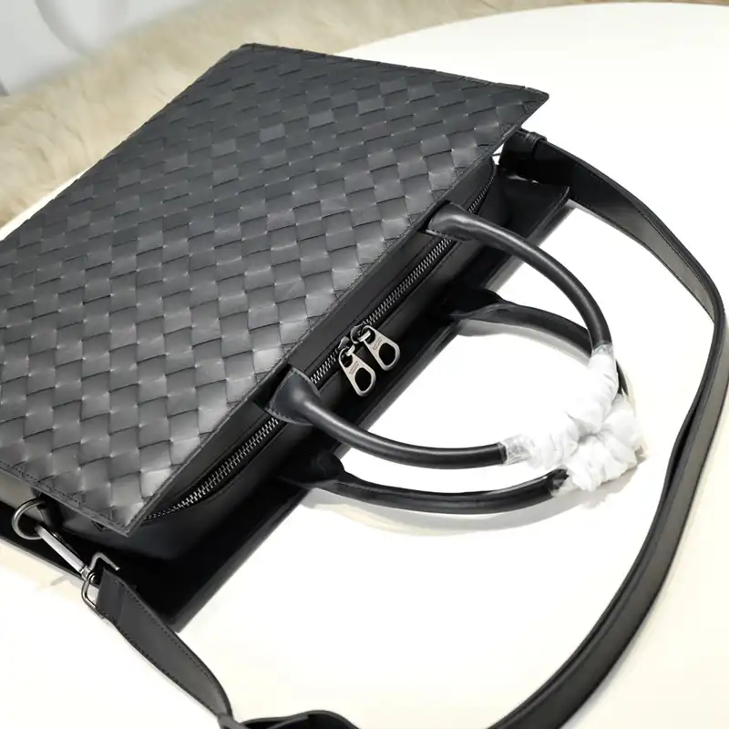 bo*te*ga Ve*ne*ta bags 2411ya0061