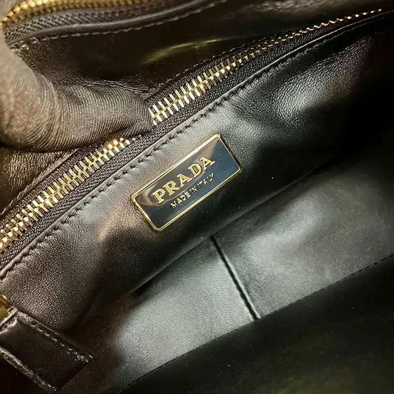 Pra*a bags 2411ya0066