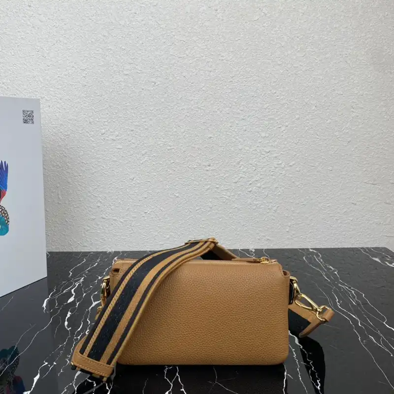 Pra*a bags 2411ya0112