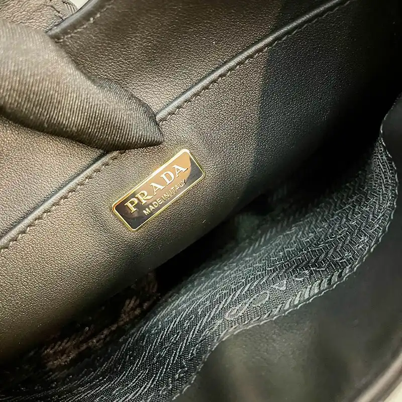 Pra*a bags 2411ya0116