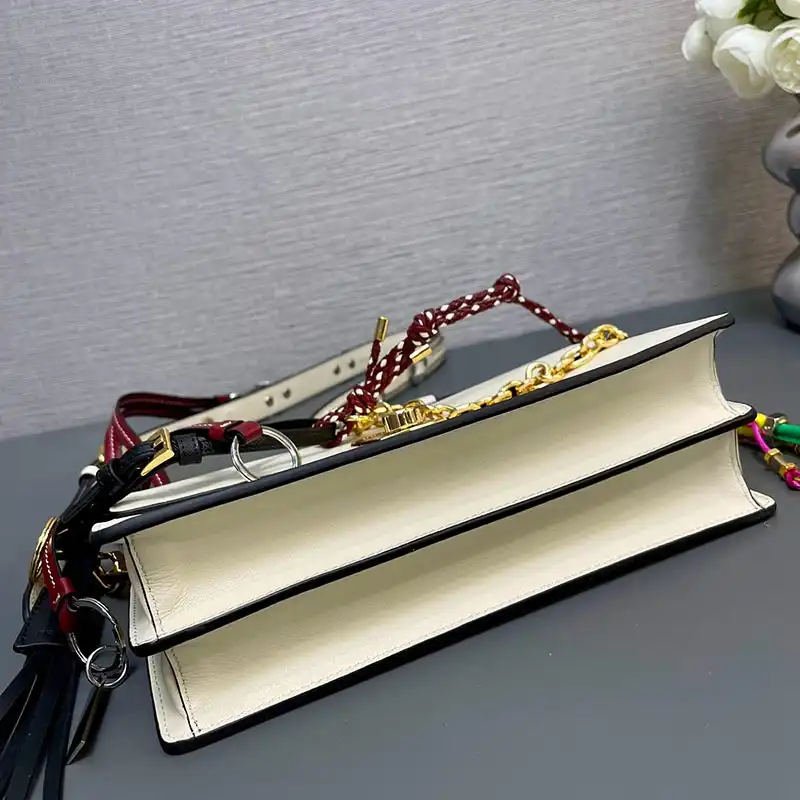 Pra*a bags 2411ya0120