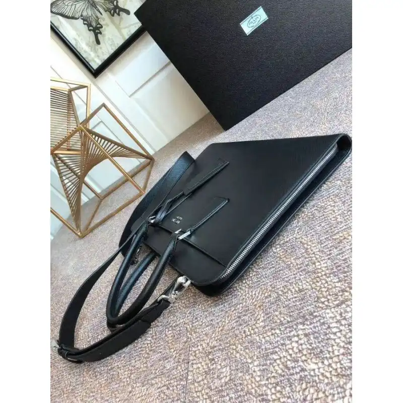 Pra*a bags 2012sh0071