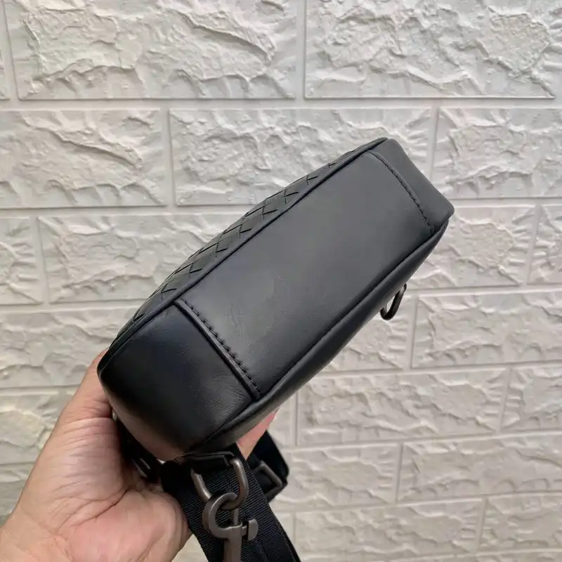 bo*te*ga Ve*ne*ta bag 20ya11043