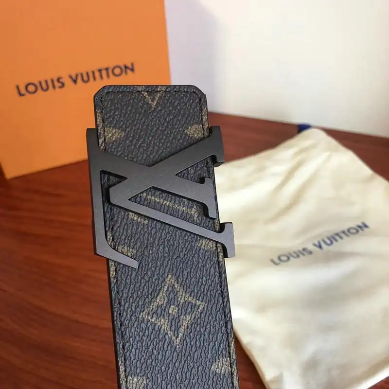 LV s Belts 19BL0076