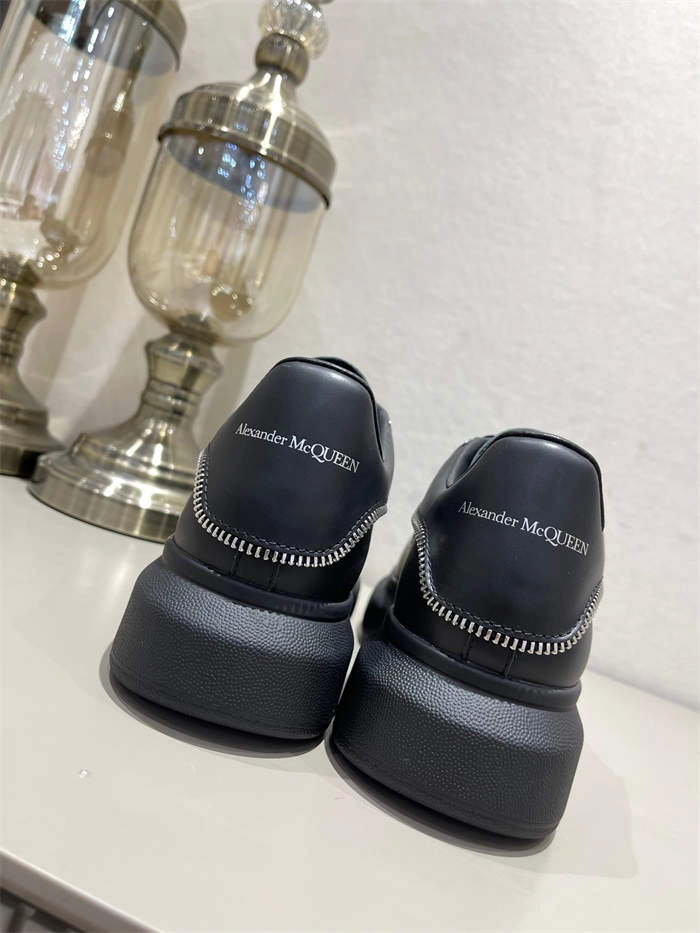 ale*d*r M*Q*en oversized classic 2580