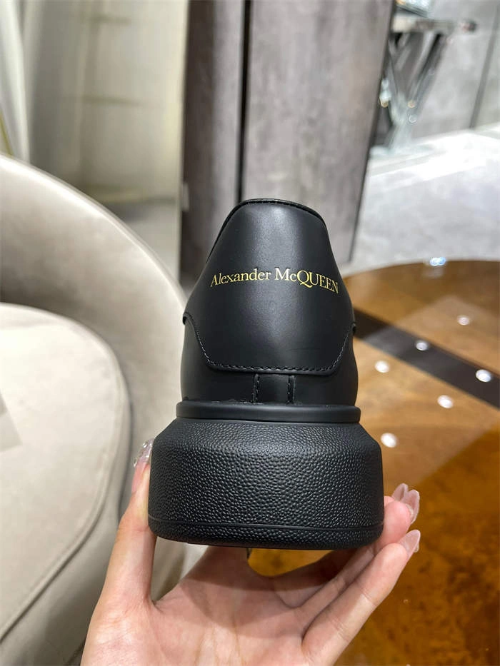 ale*d*r M*Q*en oversized reliable 2582