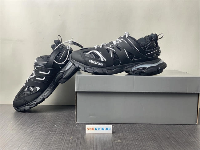 Comfortable BLCG TRACK SNEAKER 542023 W1GB1 2045 with LED 4270