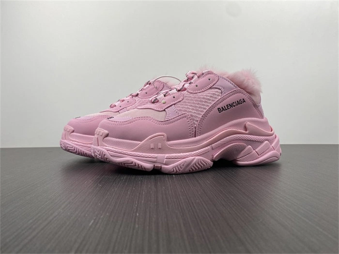 BLCG Triple S Fake Fur Pink  668562 W3CQ5 Versatile 4438