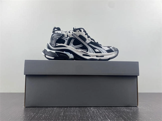 urbanchic Ba*len*cia*ga  772774-w3rny- 4322