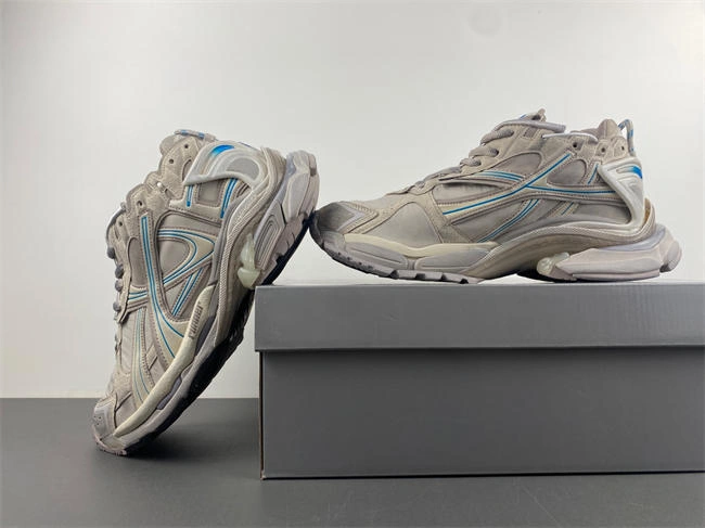 Ba*len*cia*ga  772774-w3rny- snug 4301