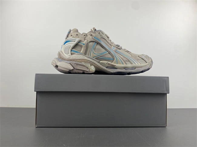 Ba*len*cia*ga  772774-w3rny- snug 4301