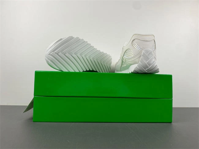 bo*te*ga Ve*ne*ta orbit surf 741357 v2x40 flexible 2609