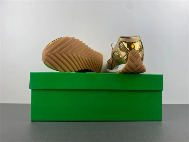 bo*te*ga Ve*ne*ta orbit cozy 2600