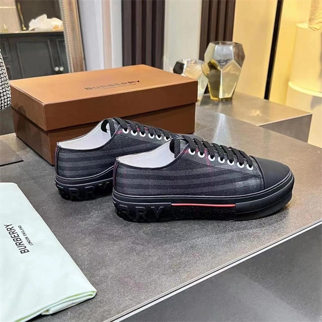 B**rry sneaker practical 2616