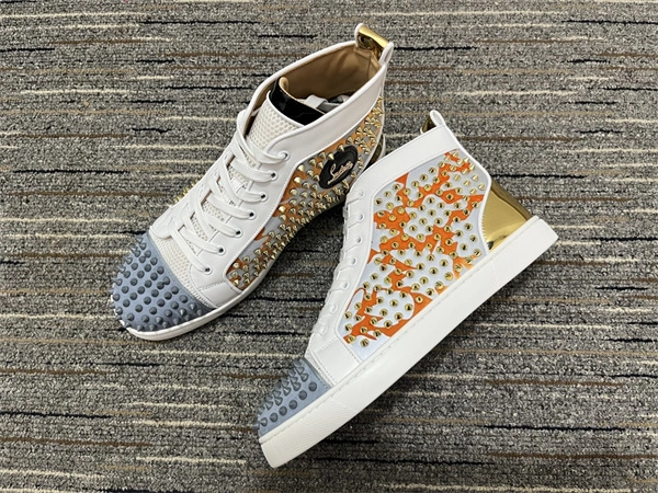 Ch**an louboutin compact 2673