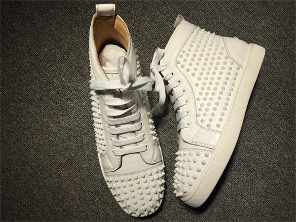 sunprotective Ch**an louboutin 2674