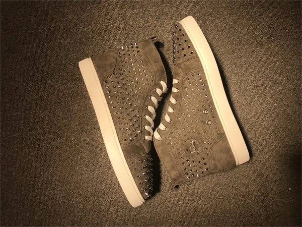 trendsetting Ch**an louboutin 2700