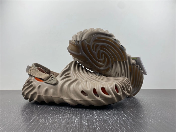 Cr*0*s pollex clog by salehe bembury menemsha 207393- modern 5592