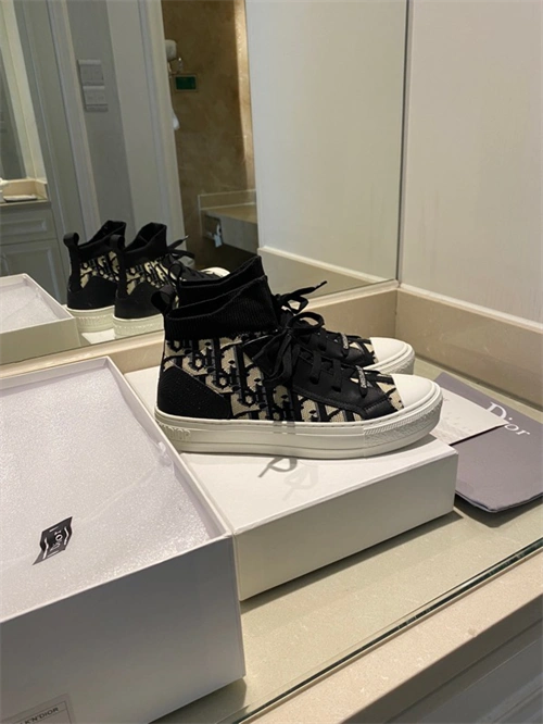 DR Sneaker OnTrend 1082