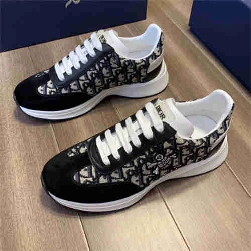 DR Sneaker Unisex 1127